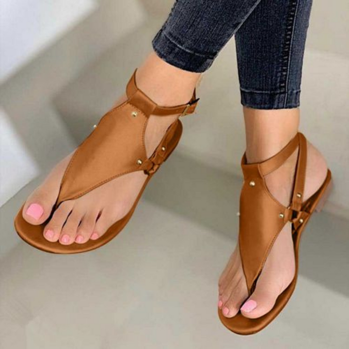 Casual and stylish flat sandal for summer - HERNA